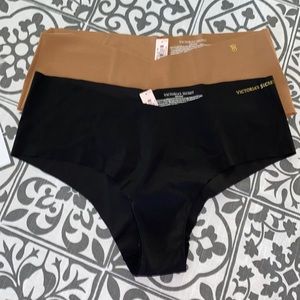 NWT Victoria’s Secret cheeky no-show panties to pair size extra large